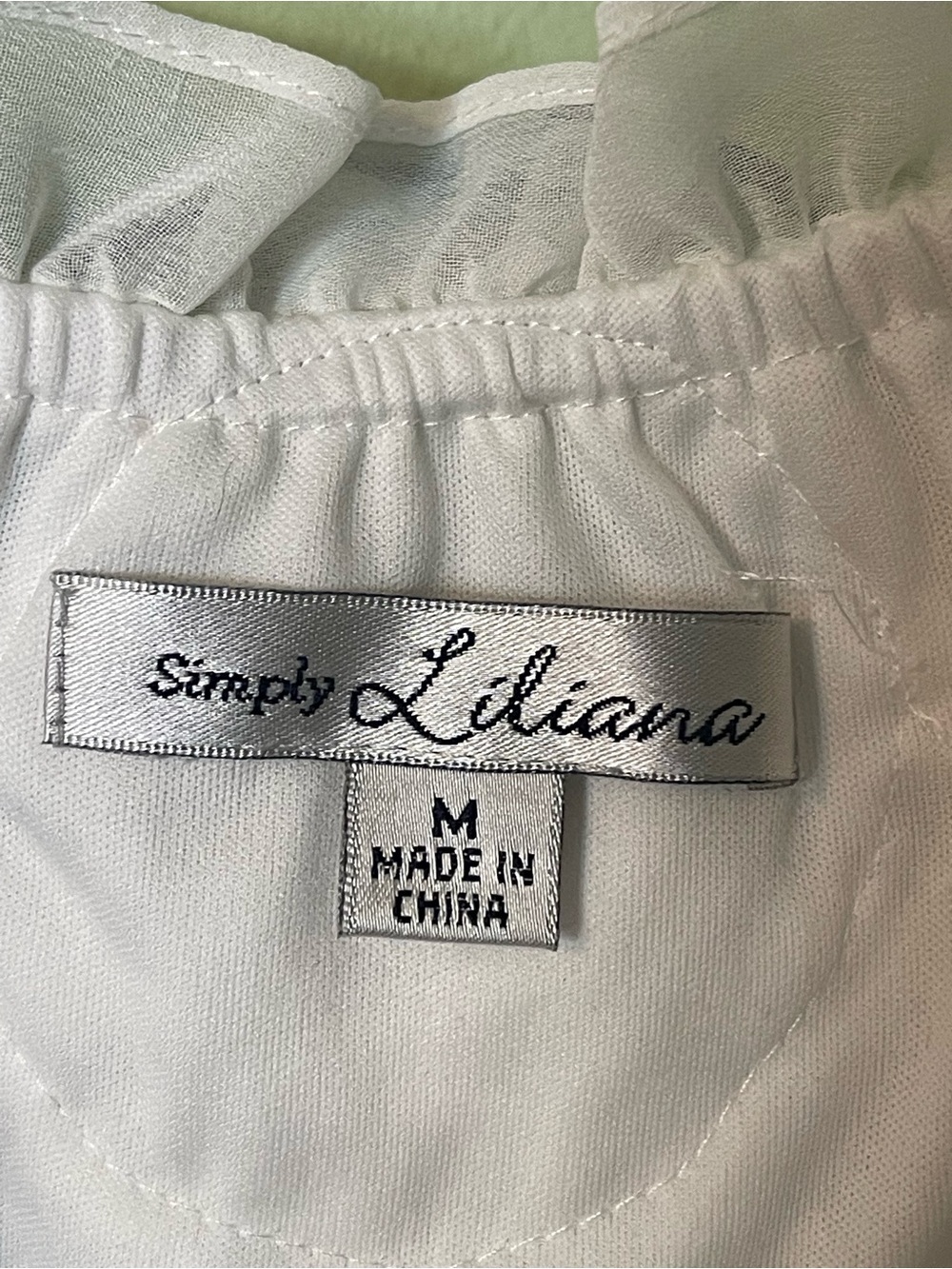 Simply Liliana Rosette trimmed, sheer chiffon blouse. Size medium GUC - Picture 6 of 8